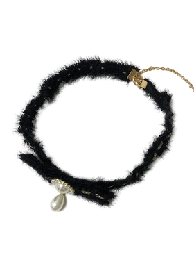小香风黑色毛绒珍珠项圈新款配饰choker锁骨链秋冬氛围感颈链