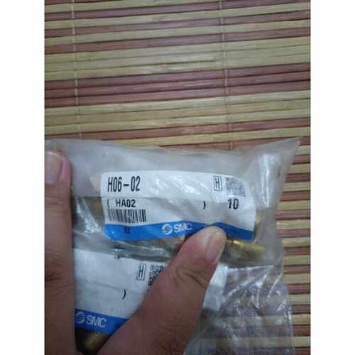 议价SMC铜接头，H06-02，数量25个    H12-02S