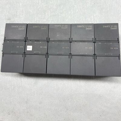 西门子SIMATIC S7-200 SMART系列，型号为E