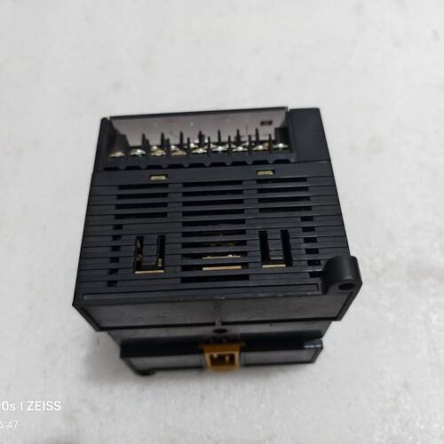 议价Cp1e-E20sdr-A Used Disassembled Ut Excellent Condition适