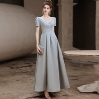 Серебристо-серый