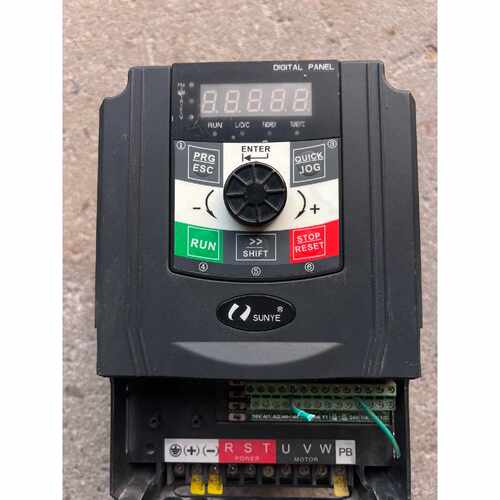 议价CM530A04T2R2G4R0PB日业2.2KW功维修