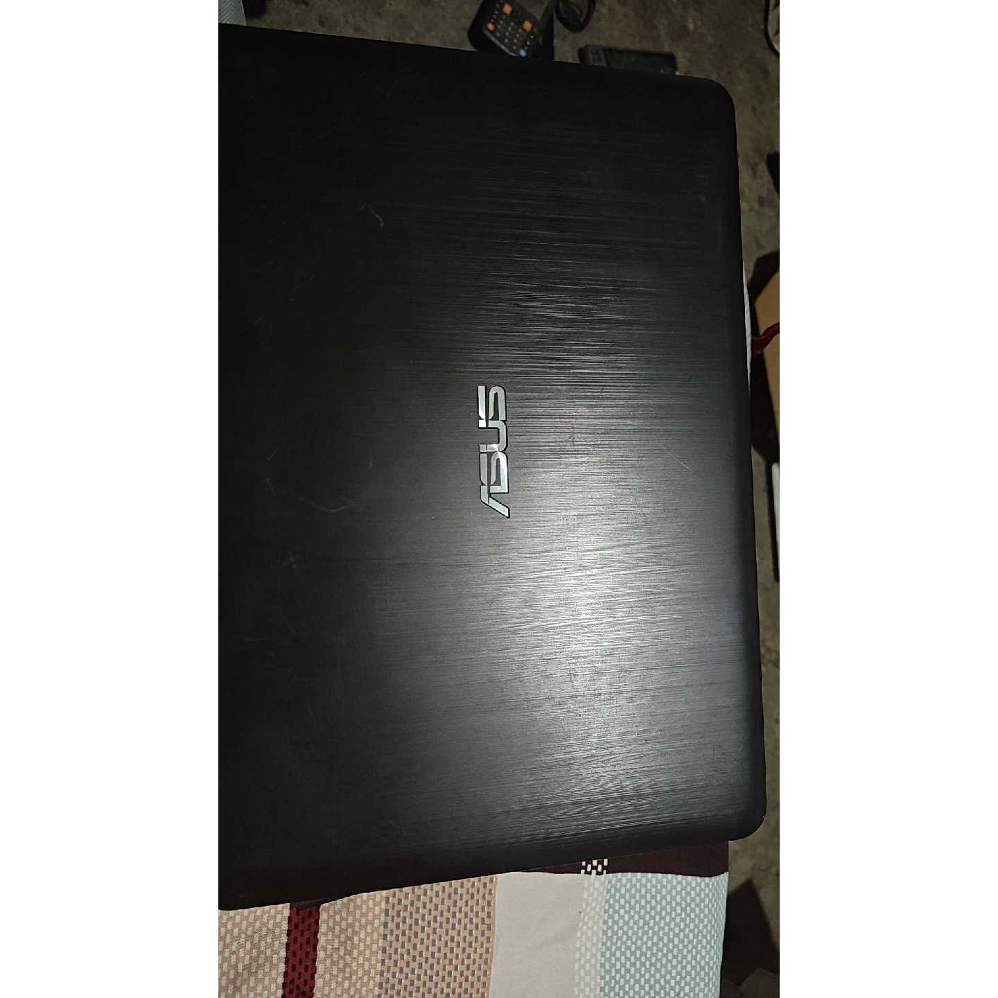 华硕R414Ui57200U内存8G固态256显卡920议价