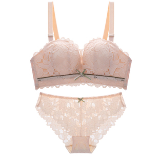 无肩带隐形内衣女纯欲聚拢防滑收副乳防下垂抹胸薄款显胸小文胸罩