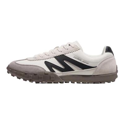 骆驼T字头高级感休闲板鞋