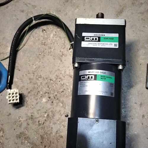 溢价-OM东方马达MSM560-502C，配有5GU50KB减速器