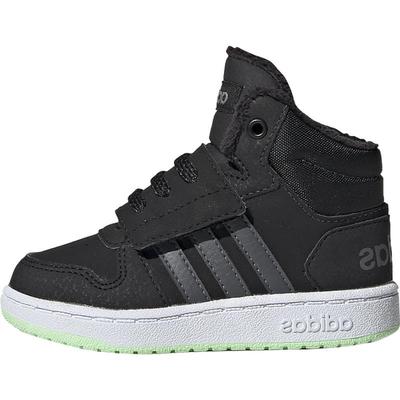 阿迪达斯冬季婴童加绒运动鞋