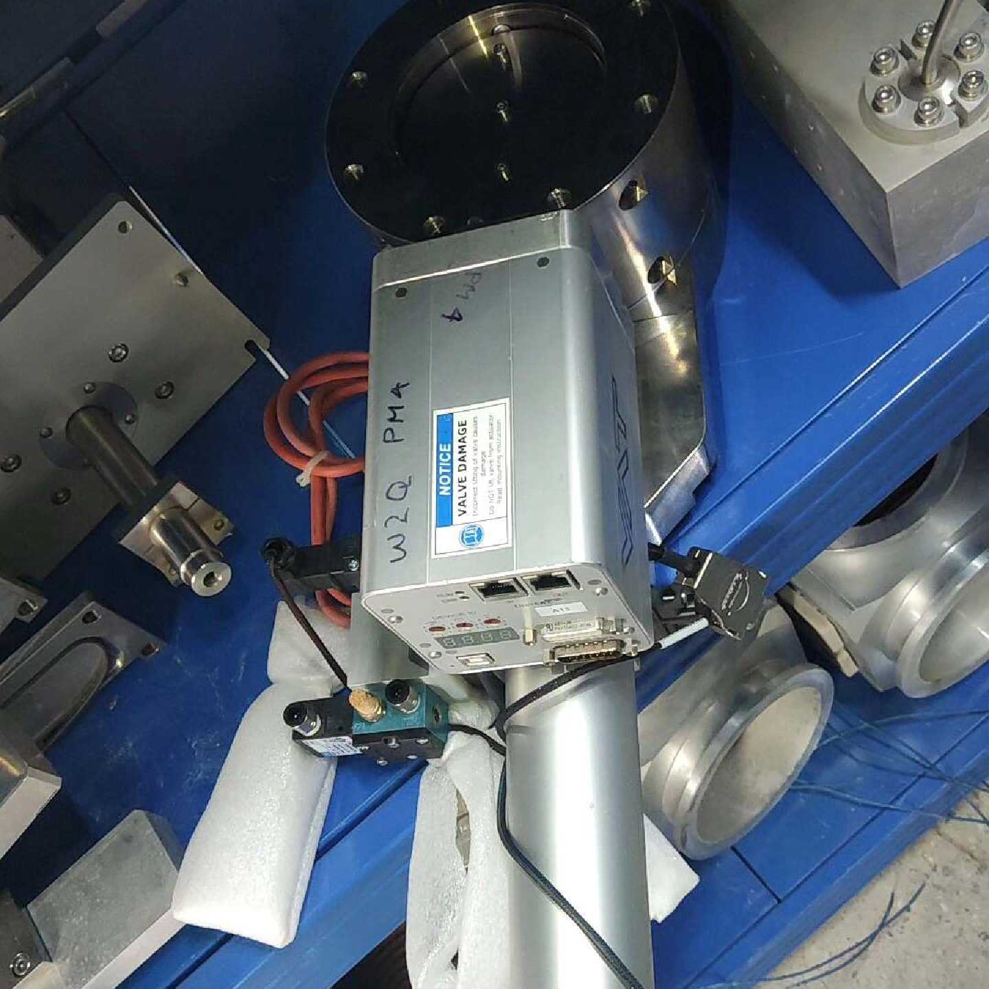 瑞士VAT蝶阀控制器，型号W2Q PM4，原装，带Eth议价