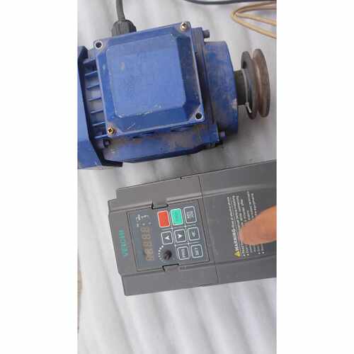 询价-伟创变频器3.7KW，AC60E-T3-3R7G，成色如图