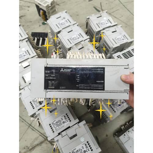 PLC FX5U-64MT/ES，正常件，成色还可以