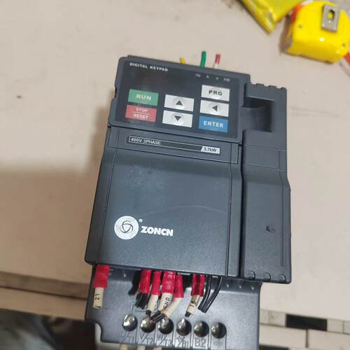 溢价-众辰变频器Z2400-3R7G/5R5P，3.7KW