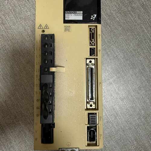 溢价-安川1KW伺服驱动器 SGD7S-7R6A002