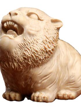 天然黄杨木生肖虎手把件