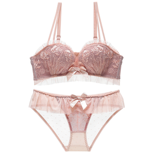 六只兔子蕾丝内衣女小胸聚拢显大防外扩侧收副乳无钢圈文胸罩套装