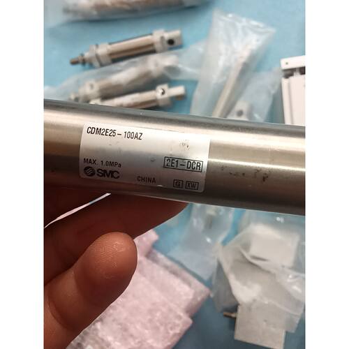 SMC气缸CDM2E25100AZ的拆封未使用议价