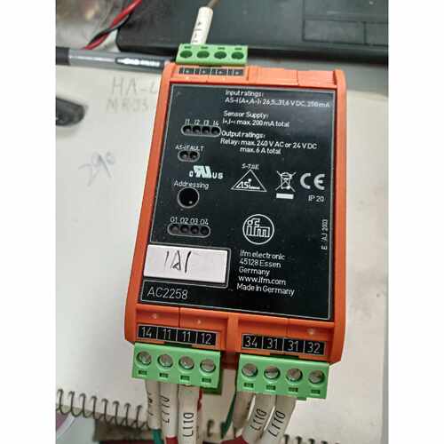 下单前咨询德国原装易福门IFM AC2258模块，拆机品，功能正常。型