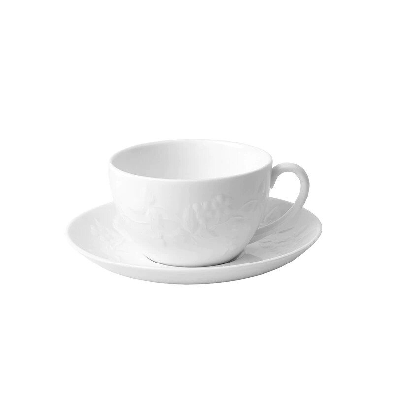 威基伍德纯白草莓骨瓷茶杯