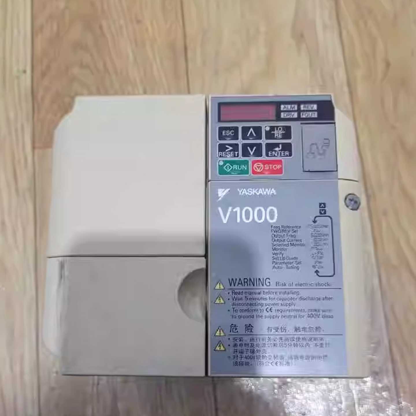 议价原装安川变频器V1000 3.7KW/5.5KW 380V CIMR-VB4A0011BBA实