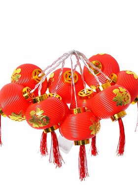 挂树上的红灯笼太阳能灯串