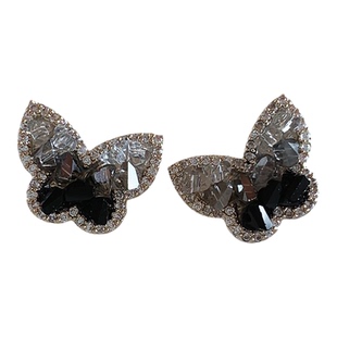 精致水晶蝴蝶耳钉女黑色复古高级感气质耳环新款小众独特轻奢耳饰