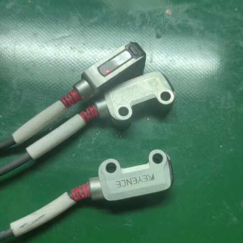 溢价-件基恩士PR－MB30N1光电开关传感器线长60