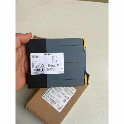 3SK11111AB30继电器库存2台