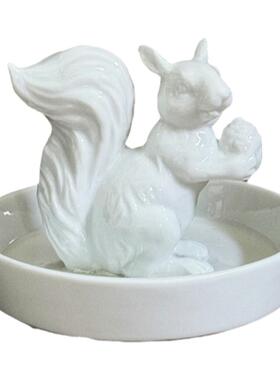 北欧陶瓷松鼠造型装饰盘