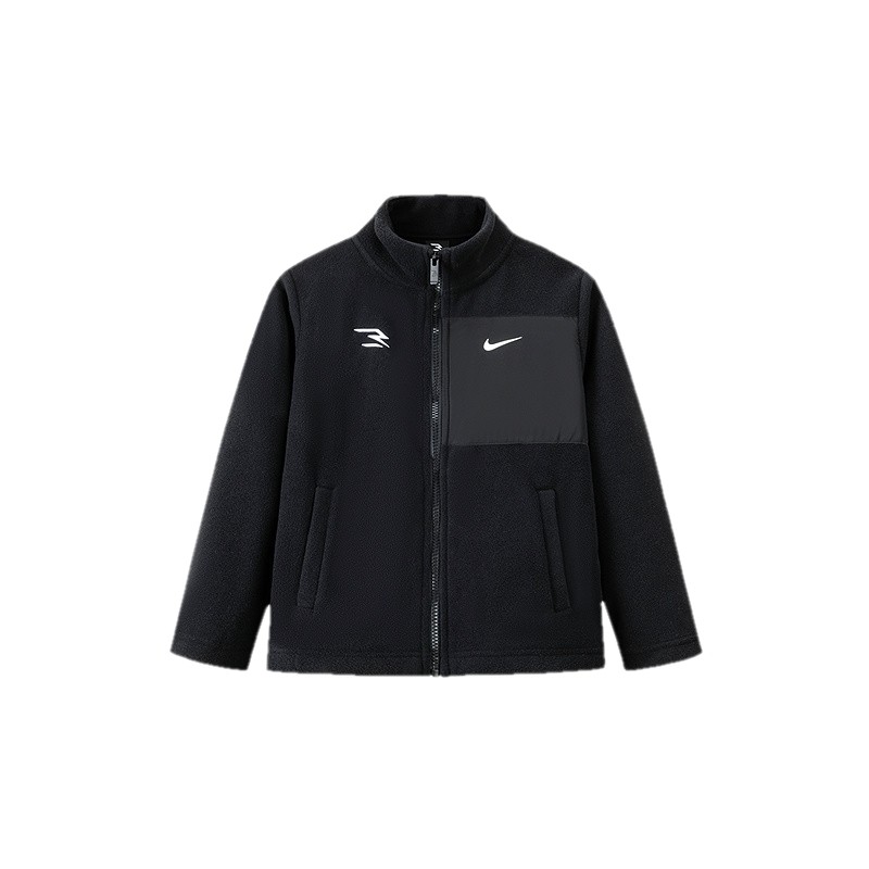 Nike儿童加绒外套新品上市