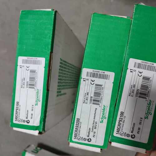 议价施耐德离散量模块140DDM39000C 140DRC83000全新现货