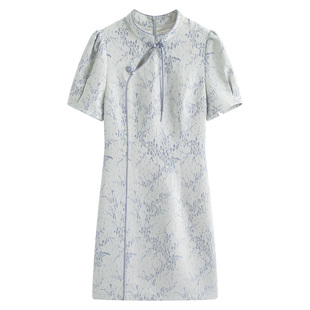 固执夏季新款新中式通勤立领泡泡袖短款改良气质旗袍连衣裙女