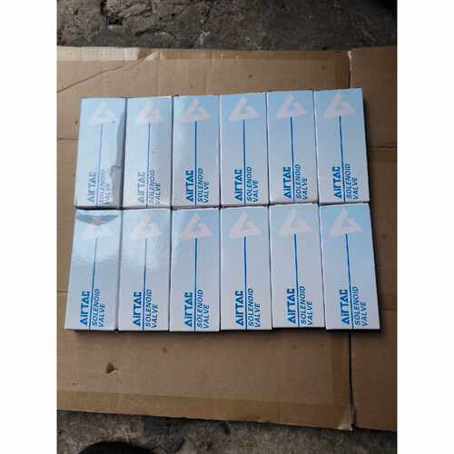 在线议价亚德客电磁阀5V130C-M5 DC24V，实物图片！原装正