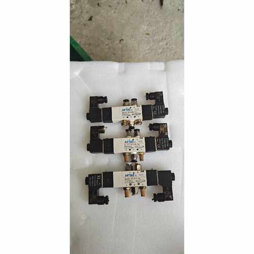询价下单亚德客AIRTAC电磁阀 4V130E-06三位五通