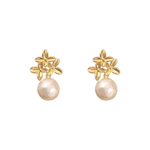 金色花朵珍珠款螺旋耳夹女2026冬季新款小众无耳洞耳环高级感耳饰