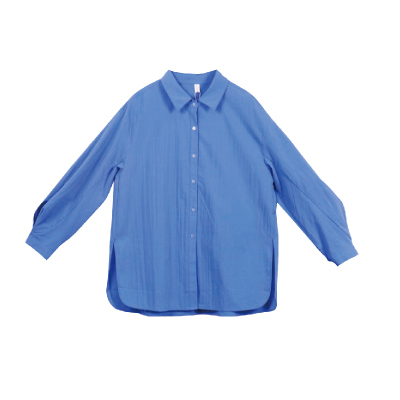 蓝色衬衣多巴胺色系修身衬衫