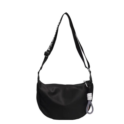 休闲尼龙布包包女2025新款时尚