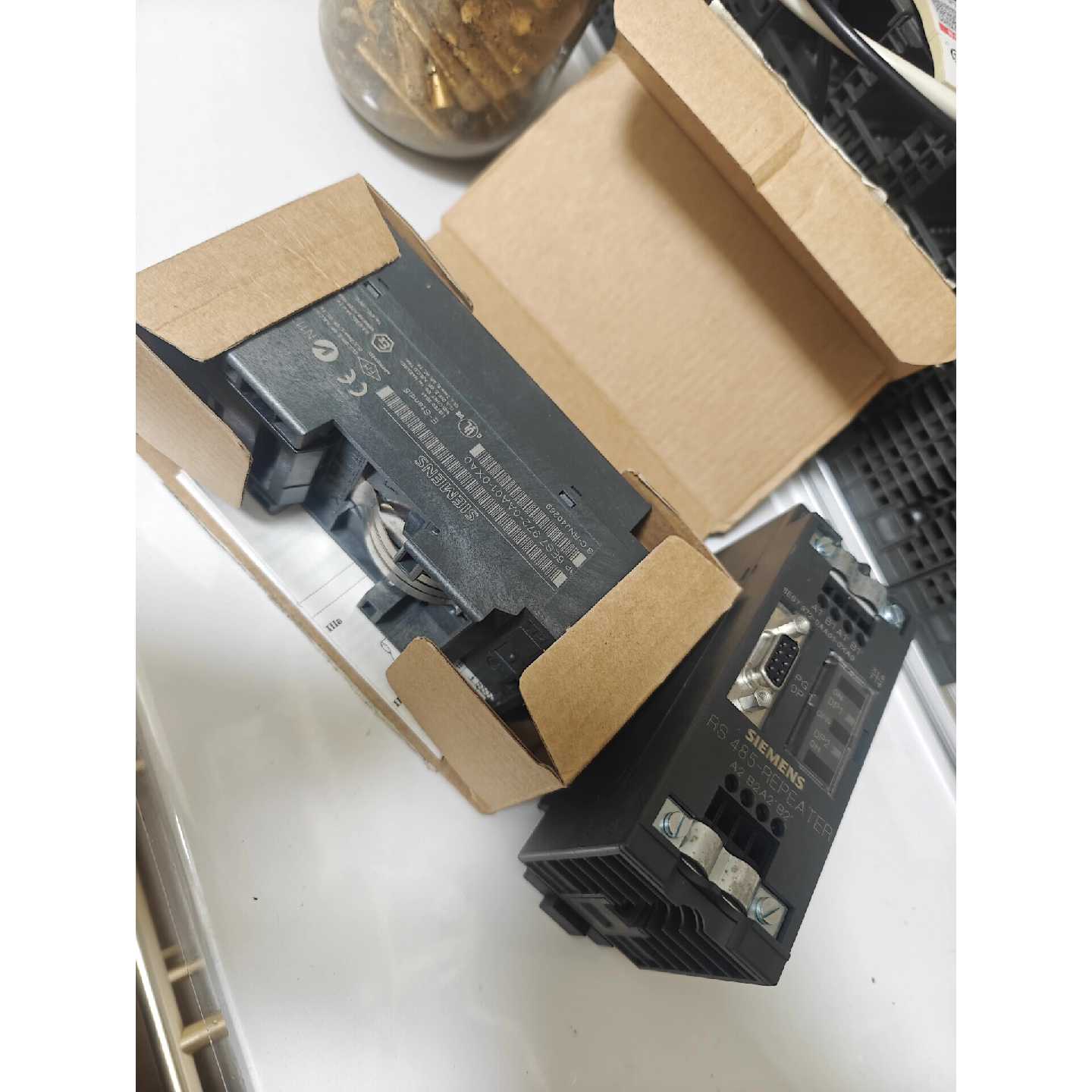 中继器全新正品，未使用