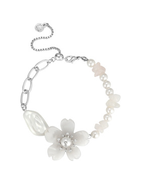 鱼头星星手链女生设计气质白色花朵手饰珍珠时尚饰品礼物官方正品