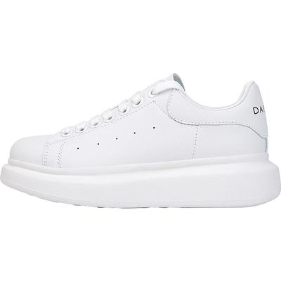 达芙妮休闲厚底圆头麦昆小白鞋女