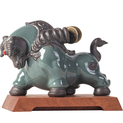 牛气冲天牛陶瓷招财摆件吉祥物