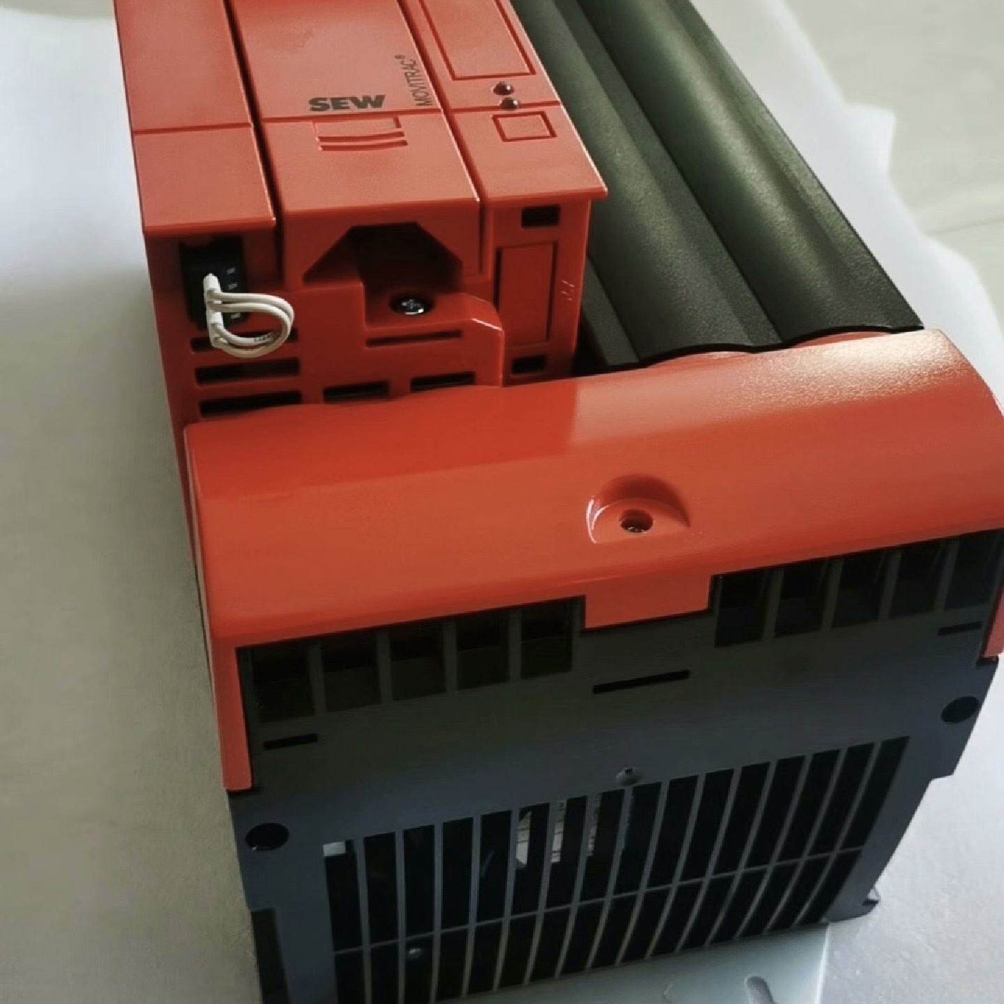 议价SEW变频器型号MC07B0150-503-4-00全新原装现货
