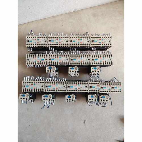 议价三菱可逆直流接触器  SD-QR11   DC24V。数量1