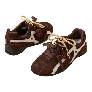 星期六内增高休闲鞋女新款春季松果德训鞋软底轻便阿甘运动鞋