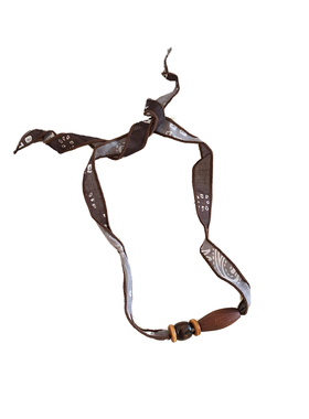 2025新款咖色腰果花丝巾项链