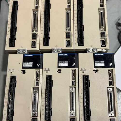 议价二手安川SGD7S-5R5A00B202 750W伺服驱动器成色漂亮功能包好