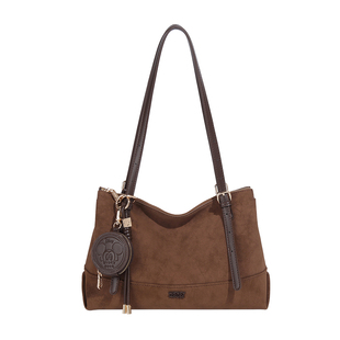 生日礼物女生实用的高级感闺蜜朋友新年马年情人节送女友正品包包