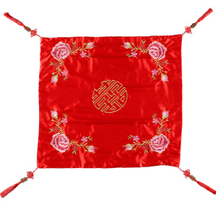 新款结婚红盖头新娘蒙头红中式婚礼用品绸缎喜盖头纱亮片蒙头巾