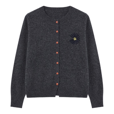 百家好2026春绵羊毛圆领针织开衫女复古雏菊刺绣宽松显瘦毛衣外套