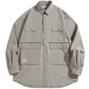 太平鸟男装 潮流泡泡纱拼接工装长袖衬衫男B2CHE1346