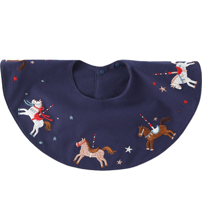 婴儿口水巾防吐奶巾防水刺绣围兜