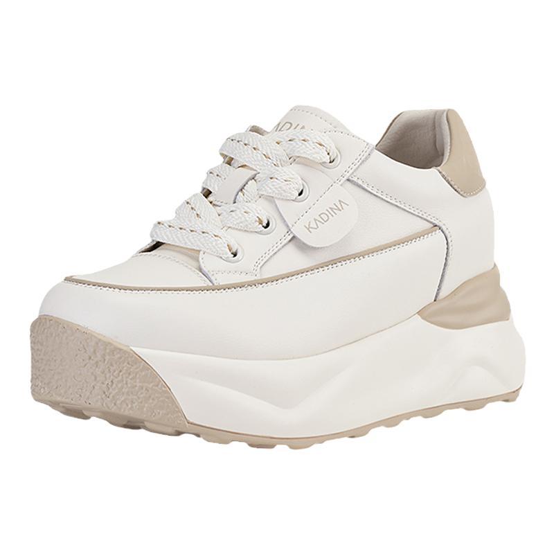 卡迪娜新款运动休闲鞋时尚厚底松糕面包小白鞋KWC230102